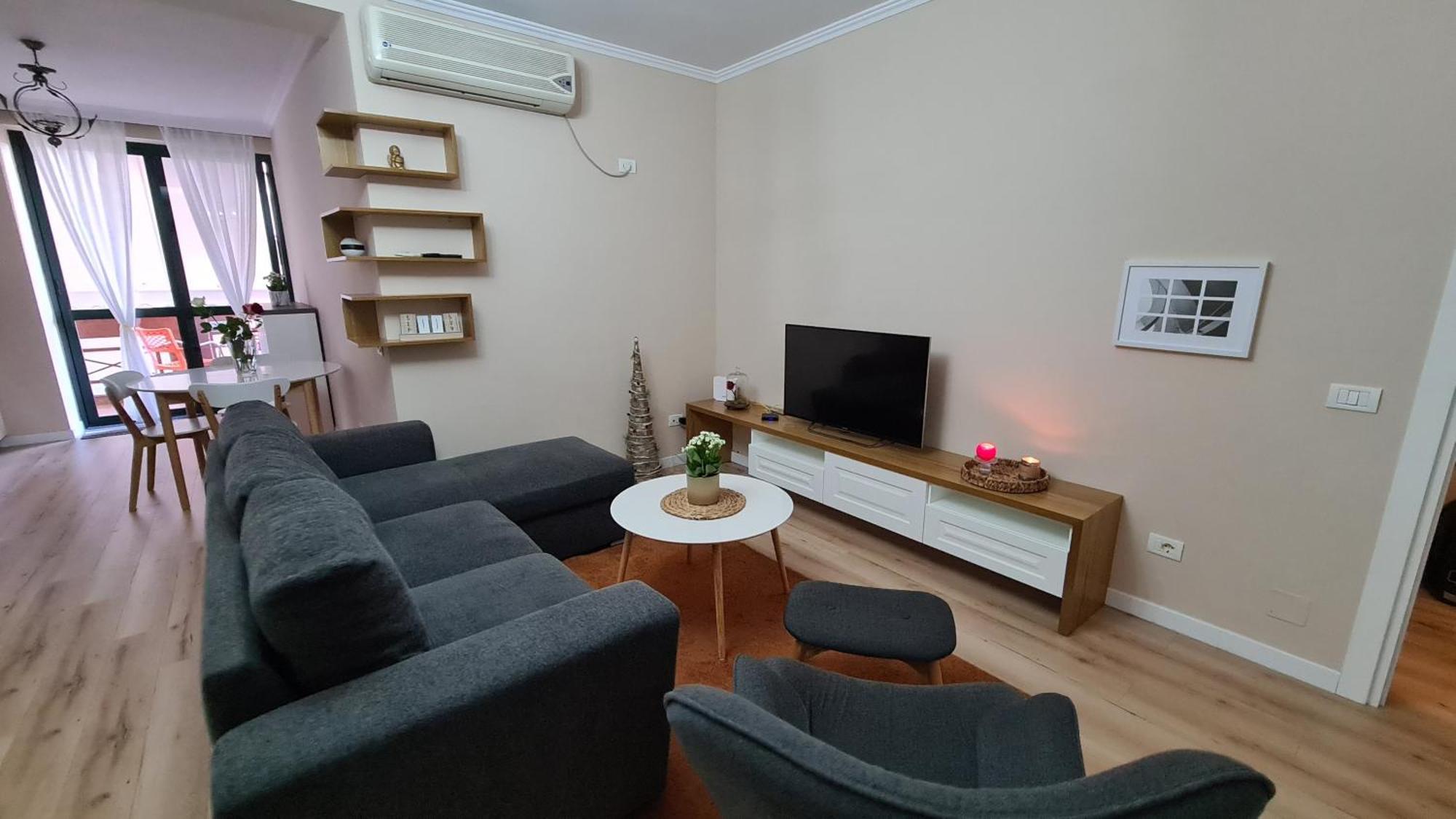 Family-Friendly Apt At 21 Dhjetori W/Self Check-In ติรานา ภายนอก รูปภาพ